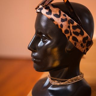 Ekspozytor głowa na czapki (czarny) - 3