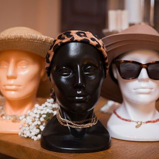 Ekspozytor głowa na czapki (czarny) - 4