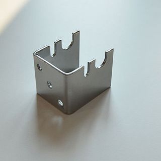 Kostka do montażu kraty - 5