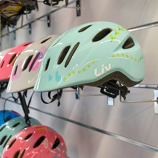 Wieszak Slatwall na piłki, czapki, kaski - 4